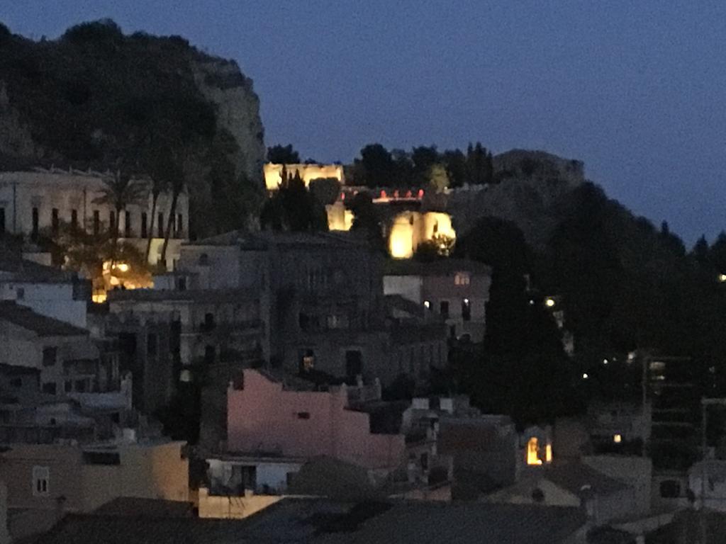 Rocca Castello Taormina Exterior foto